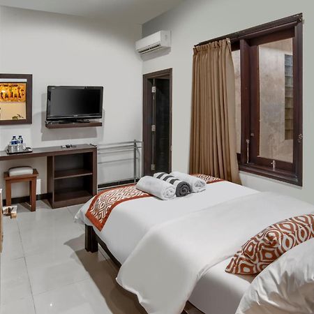 Pondok Arya Kuta Villas By Kamara Exterior photo