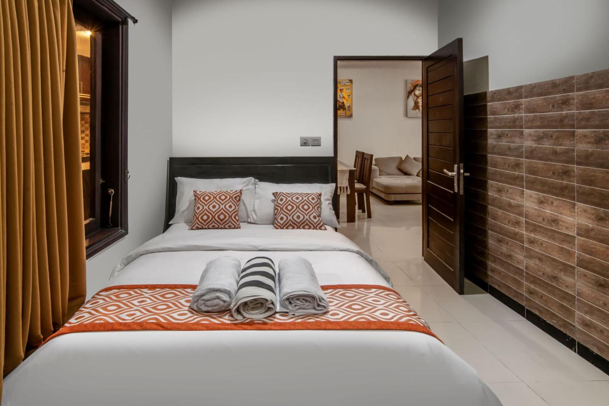 Pondok Arya Kuta Villas By Kamara Room photo